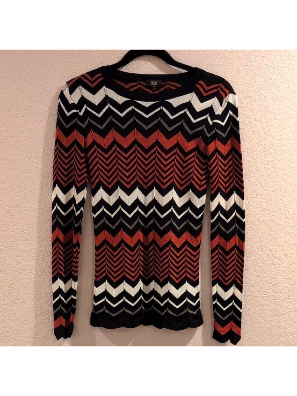 Seven Sisters Lightweight Long Sleeve Sweater Medium Chevron